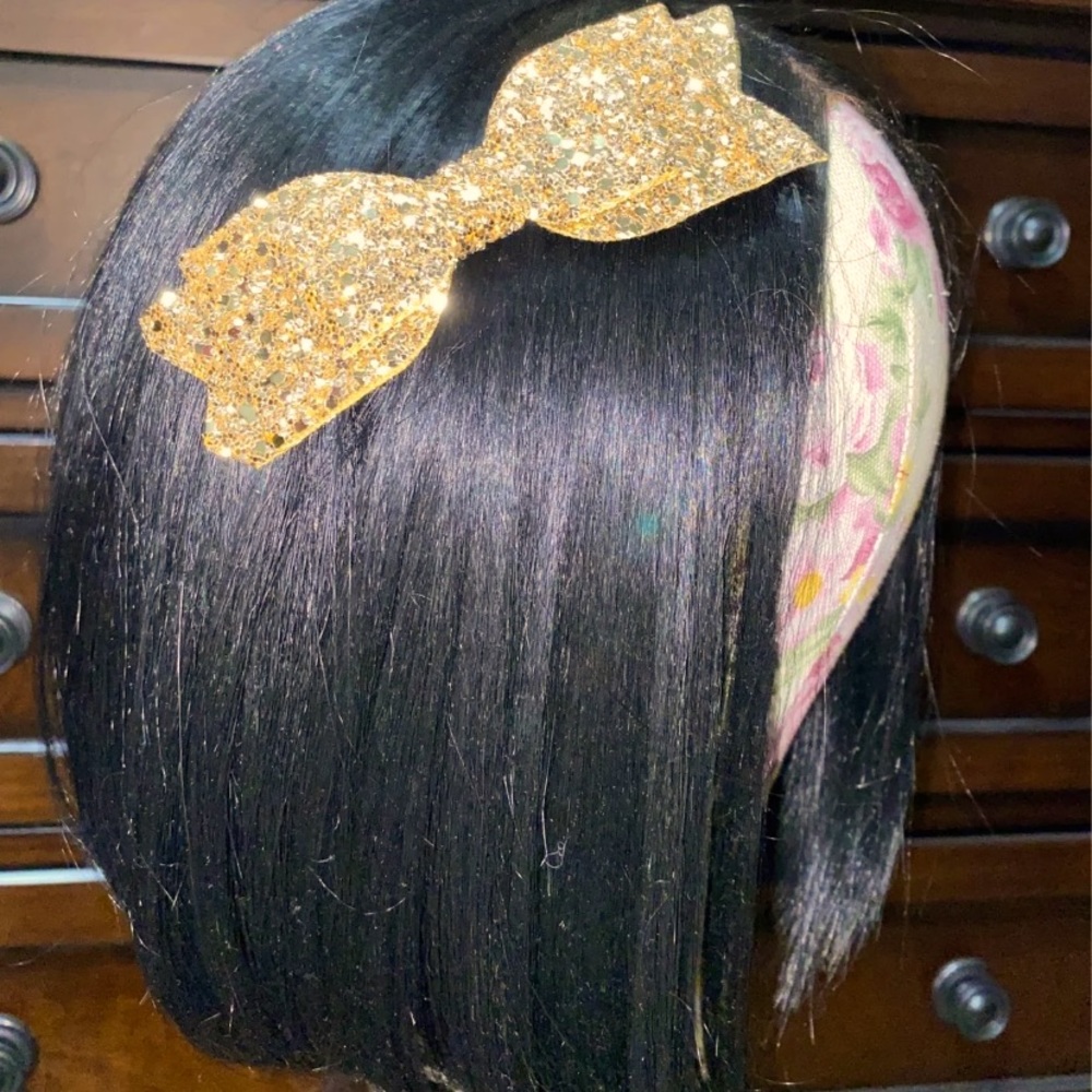 Holiday Gold Metallic Bow Hair Clip